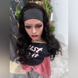 100% Remy Human hair Heqdband Wig in color Natural Black Wavy New